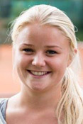3 Julia Gille